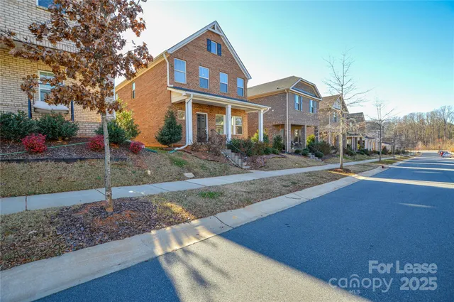$2,295 | 3215 Lisburn Street, Charlotte, NC 28227