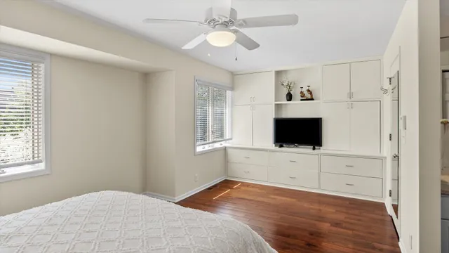 $400,000 | 222 Groveland Avenue, Minneapolis, MN 55403