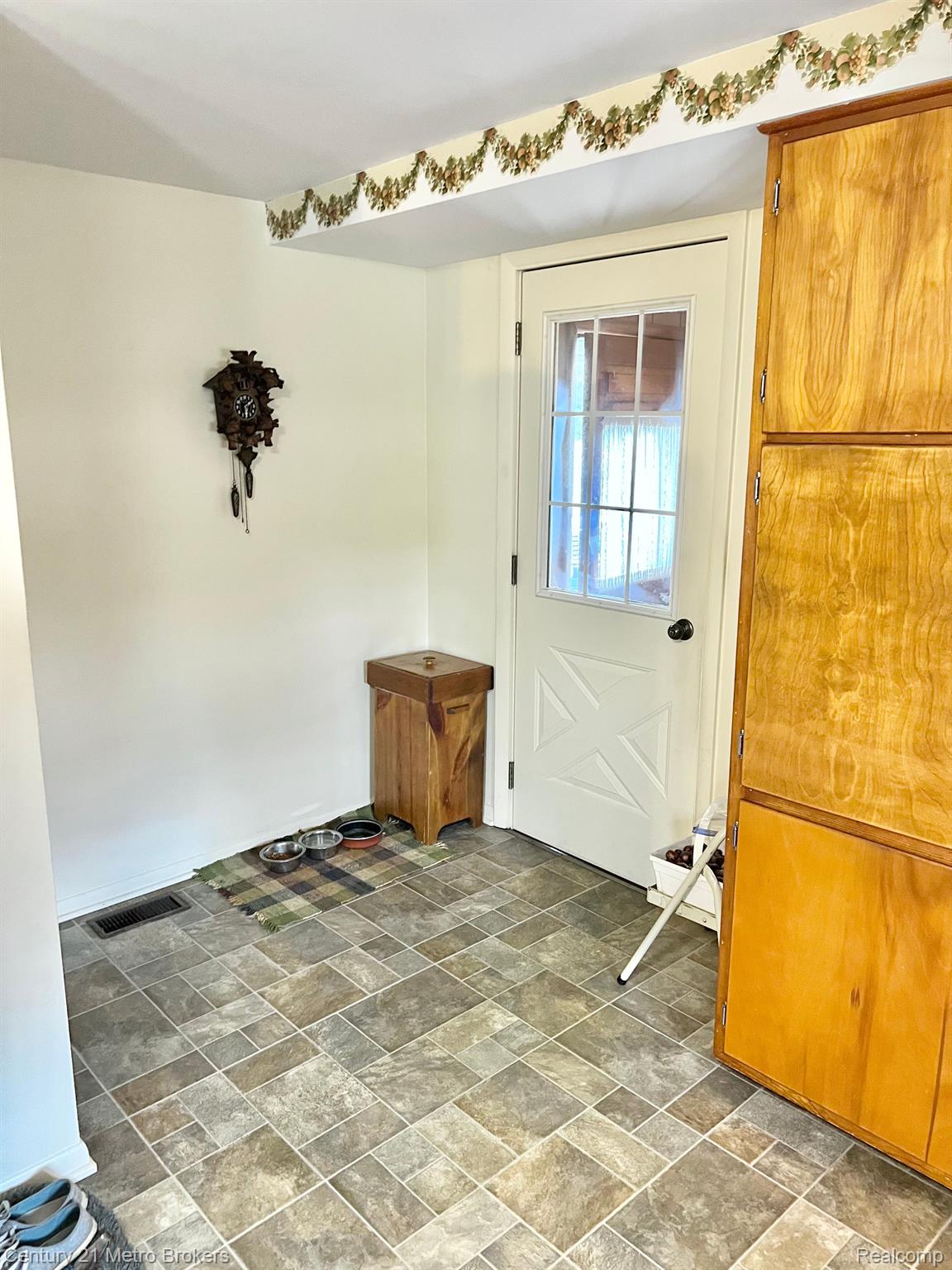 7000 South State Road Bancroft, MI 48414 - Photo 14 of 22 Gallery Image 14