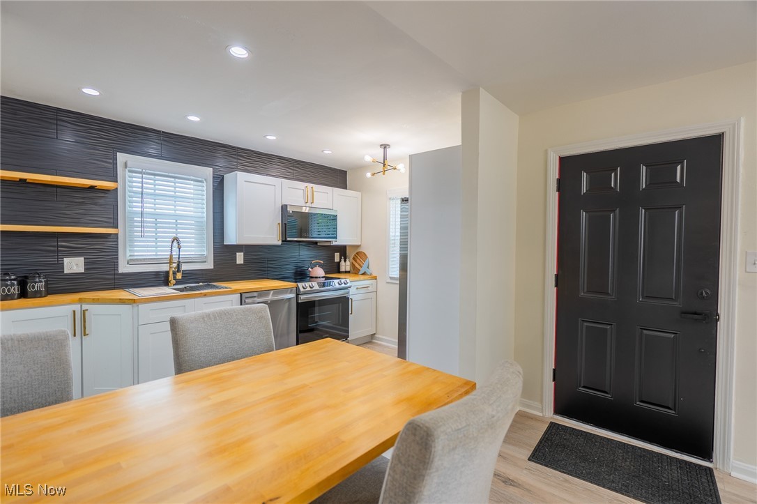 3718 Menlo Road Cleveland, OH 44120 - Photo 17 of 43 Kitchen