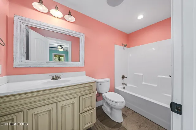 $549,900 | 1112 Gray Eagle Drive, Crossville, TN 38572