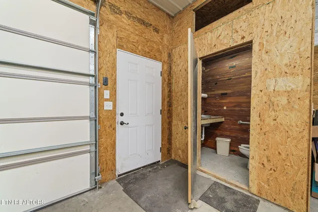 $549,900 | 1112 Gray Eagle Drive, Crossville, TN 38572