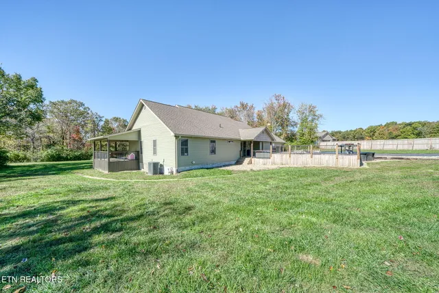 $549,900 | 1112 Gray Eagle Drive, Crossville, TN 38572