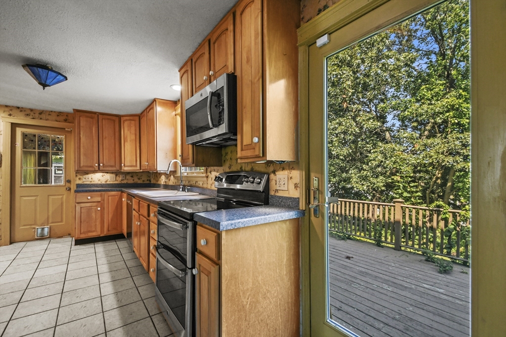 80 Prudential Road Worcester, MA 01606 - Photo 9 of 25 Gallery Image 9