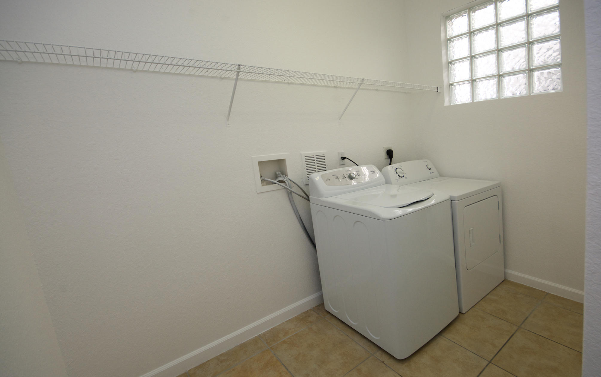 1254 Rose Gate Boulevard Riviera Beach, FL 33404 - Photo 23 of 27 DSC_3604