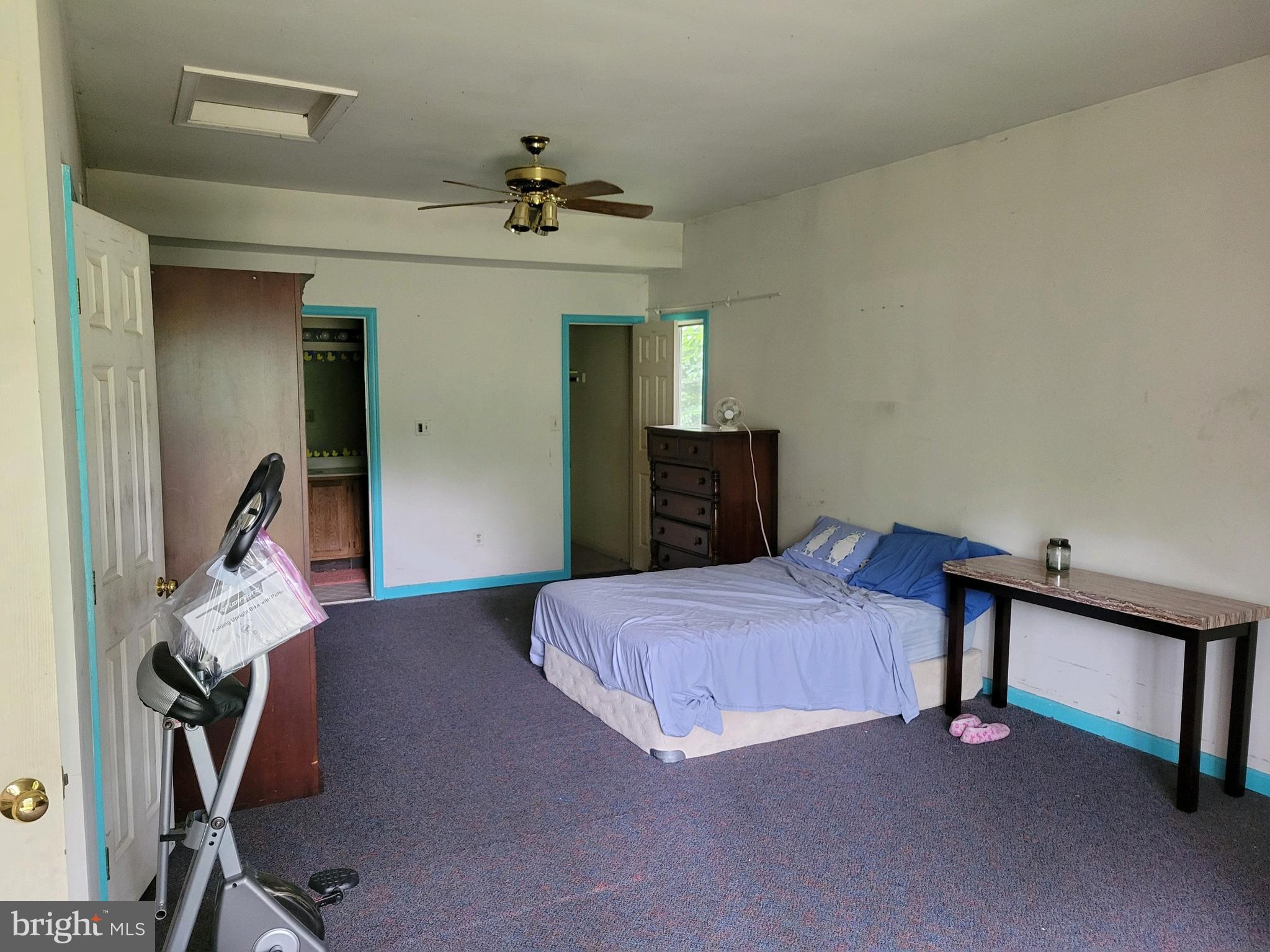 5301 Rolling Road Springfield, VA 22151 - Photo 6 of 7