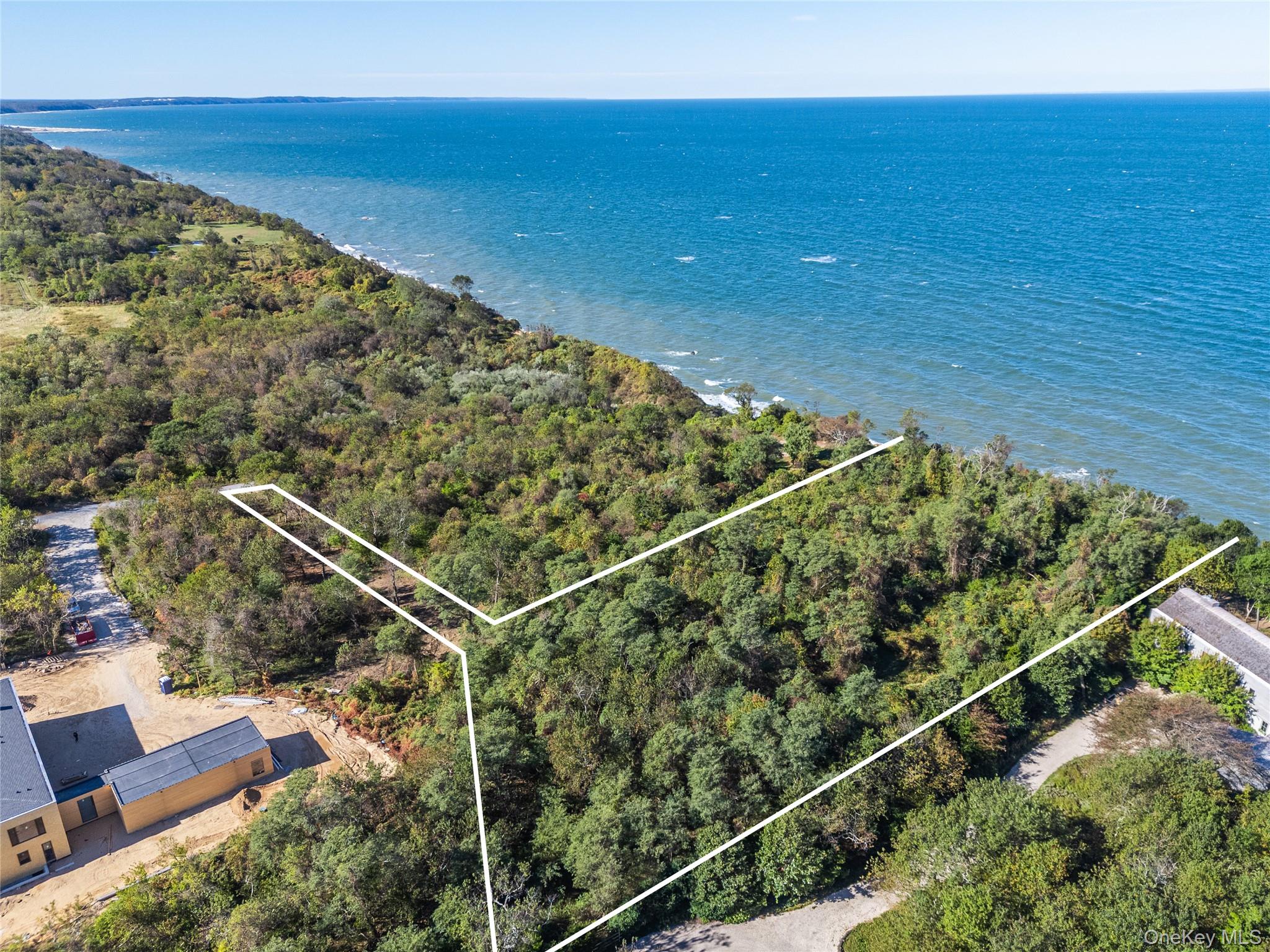 6121 Oregon Road Cutchogue, NY 11935 - Photo 16 of 22 a view of an ocean