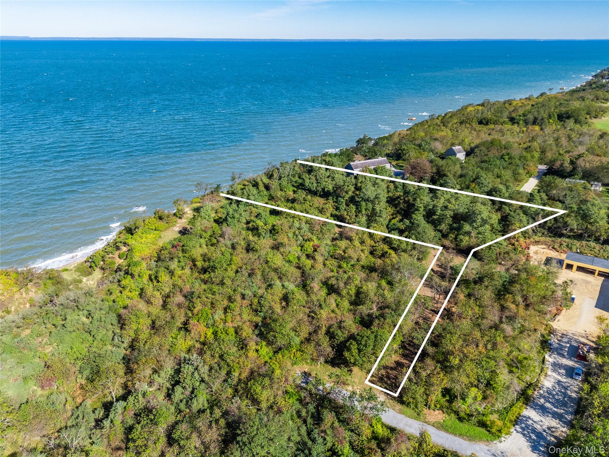 6121 Oregon Road Cutchogue, NY 11935 - Photo 20 of 22 a view of an ocean from a balcony