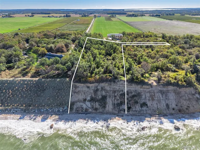 a view of a field with an outdoor space