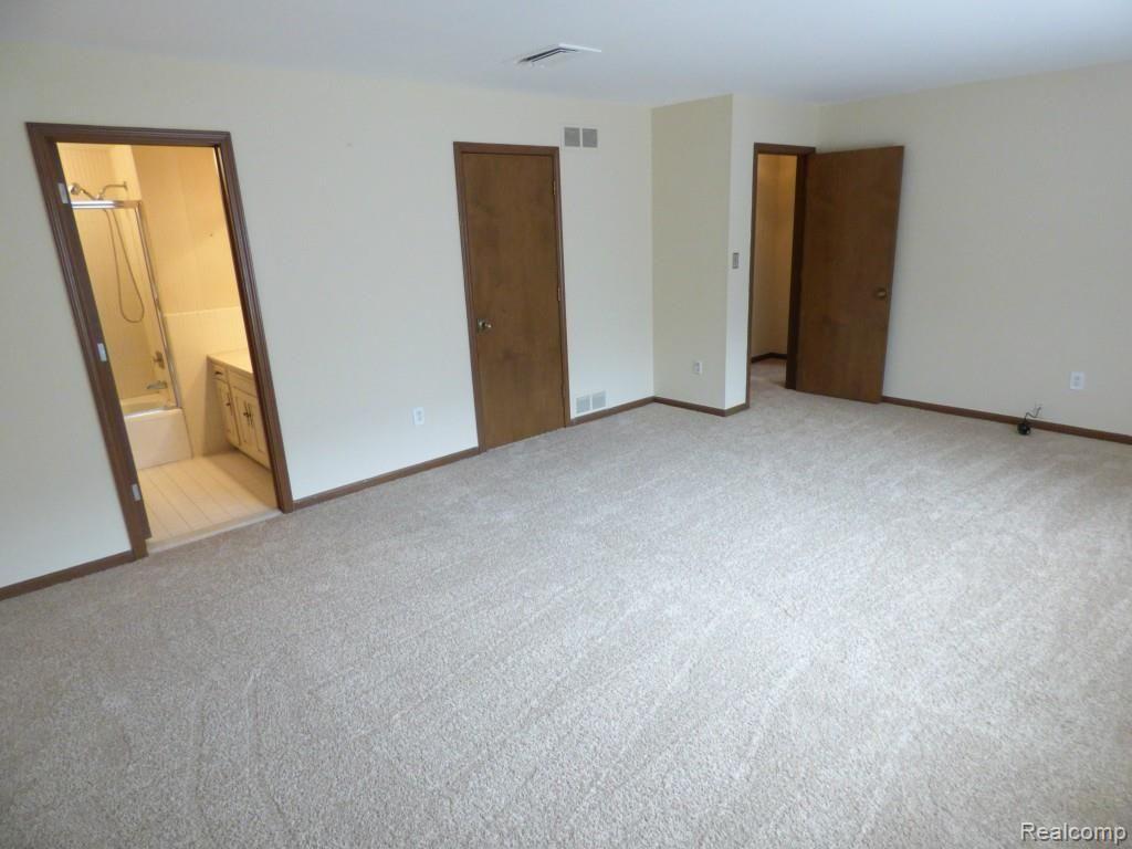 25720 Southfield Road, Unit 102 Southfield, MI 48075 - Photo 32 of 39