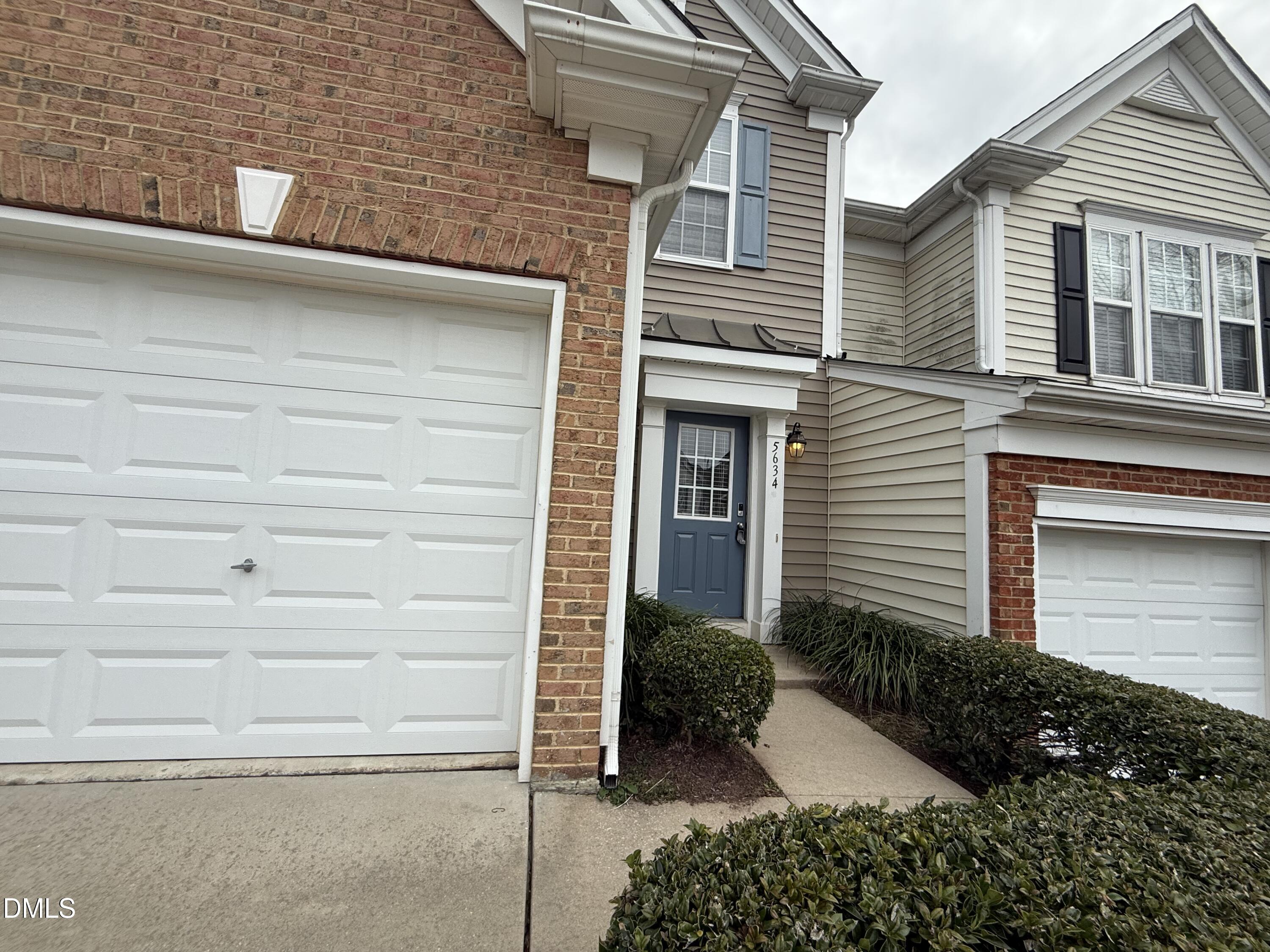 5634 Berry Creek Circle Raleigh, NC 27613 - Photo 2 of 31 IMG_1546