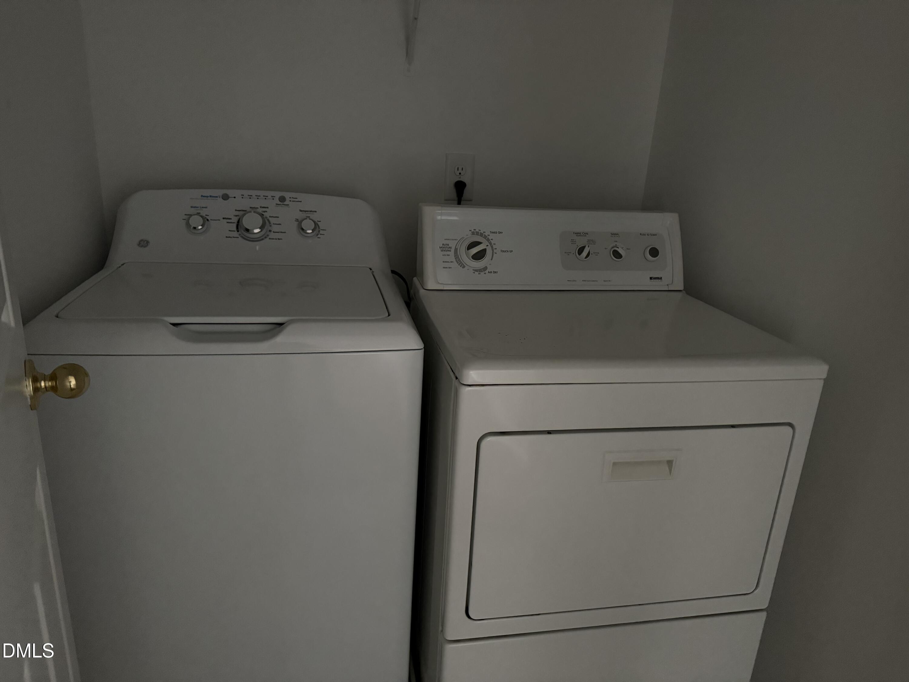 5634 Berry Creek Circle Raleigh, NC 27613 - Photo 28 of 31 IMG_1573