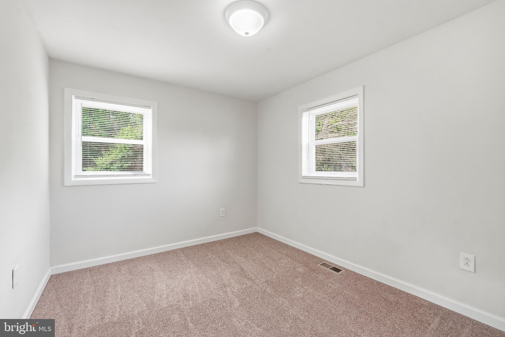 1286 Glassboro Road Williamstown, NJ 08094 - Photo 24 of 41 an empty room with a window