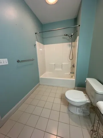 $2,500 | 95 Court Street, Unit 6, Exeter, NH 03833