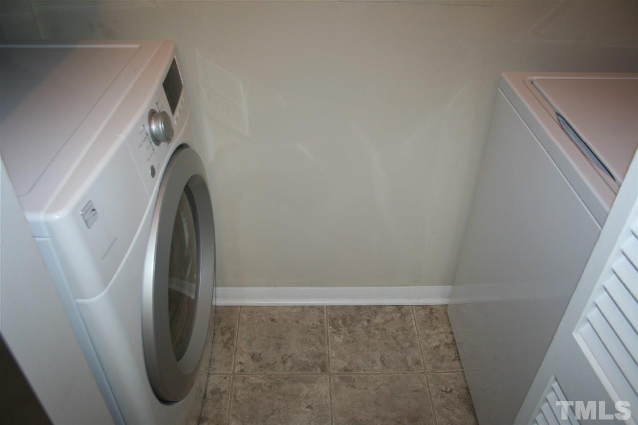 3704 Chimney Ridge Place, Unit 202 Durham, NC 27713 - Photo 8 of 17 Gallery Image 8