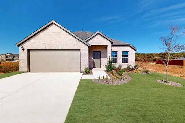 $344,990 | 3413 Kingdom Drive, Denton, TX 76208