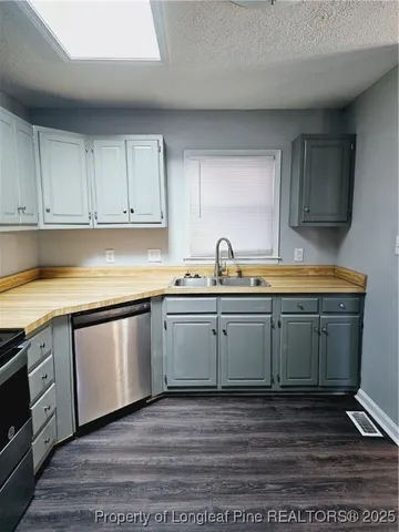 $1,400 | 1121 Lake Stone Place, Fayetteville, NC 28311