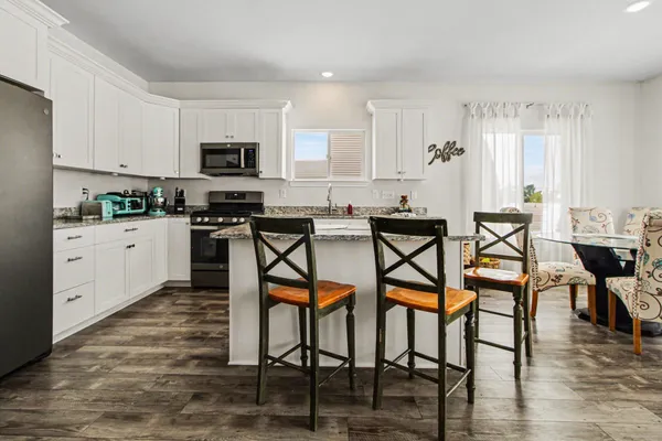 $429,000 | 31614 Beaver Circle, New Boston, MI 48164