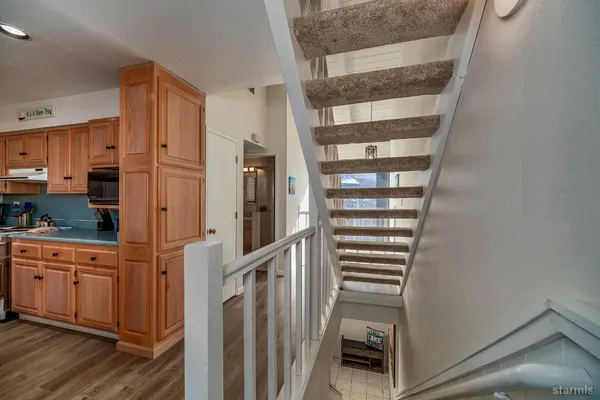 $1,499,000 | 3535 Lake Tahoe Boulevard, Unit 526, South Lake Tahoe, CA 96150