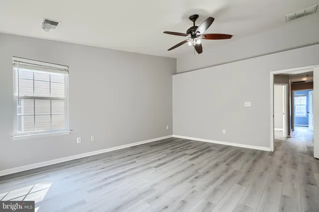 a close up view of washer and dryer