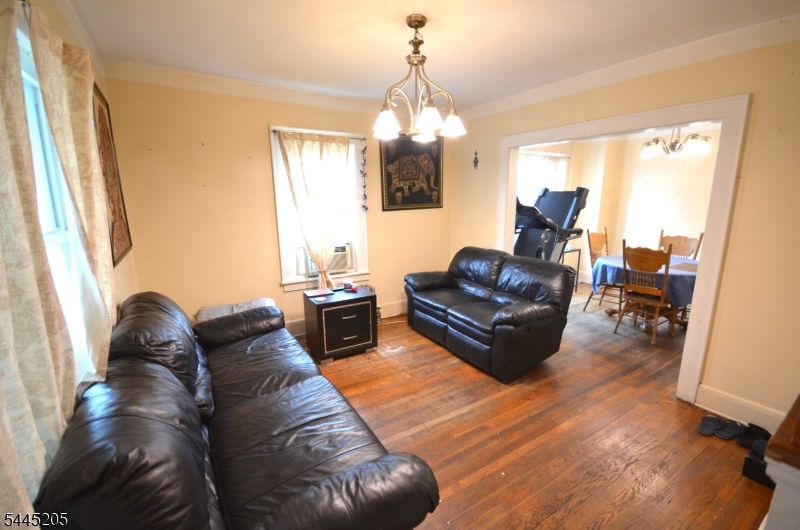 613 Ripley Place Westfield, NJ 07090 - Photo 4 of 11