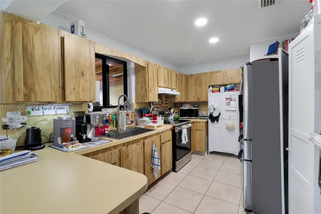 $560,000 | 3529 West 14th Lane, Hialeah, FL 33012