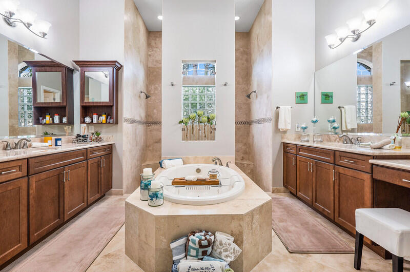 6440 Bellamalfi Street Boca Raton, FL 33496 - Photo 18 of 27 Bell 19