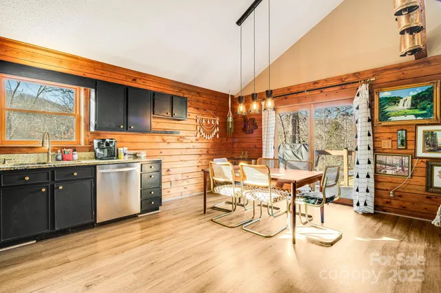 $675,000 | 1 Lynnette Drive, Fairview, NC 28730