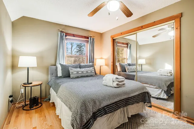 $675,000 | 1 Lynnette Drive, Fairview, NC 28730