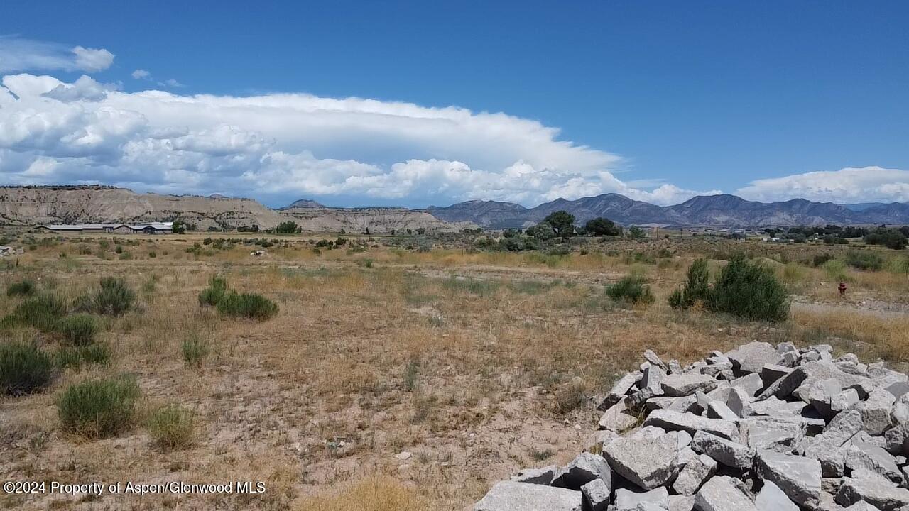 1786 Crockett Circle Rifle, CO 81650 - Photo 4 of 6 dji_fly_20230727_132105_0_1690485665709_