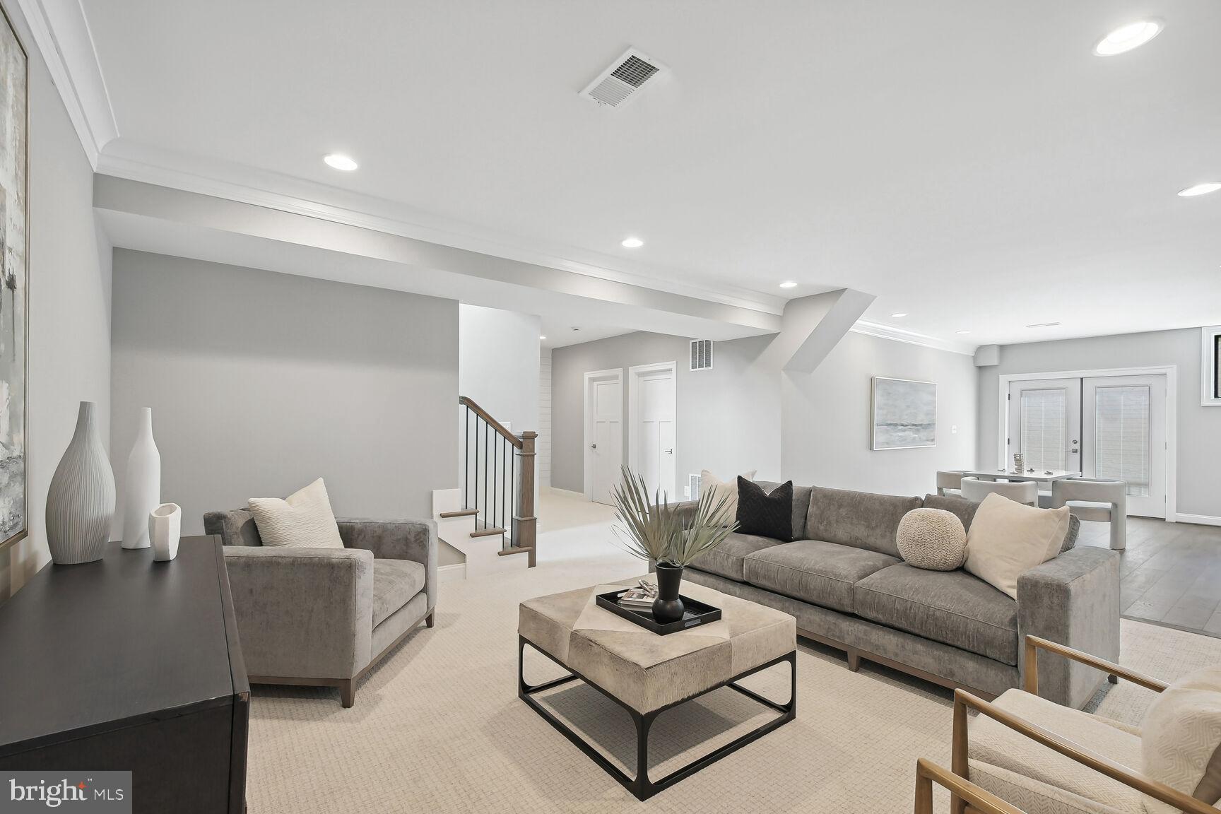 103 Elmar Drive Southwest Vienna, VA 22180 - Photo 31 of 41