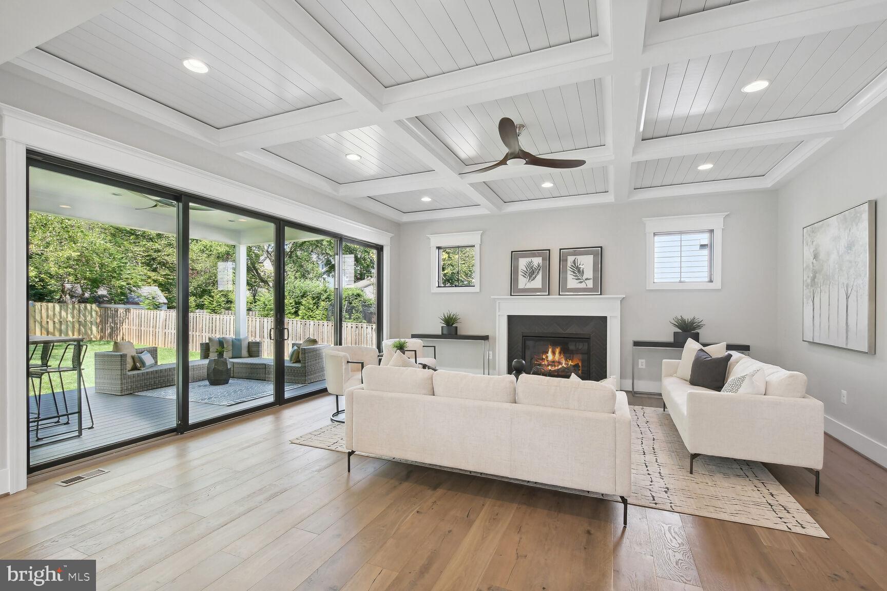 103 Elmar Drive Southwest Vienna, VA 22180 - Photo 5 of 41