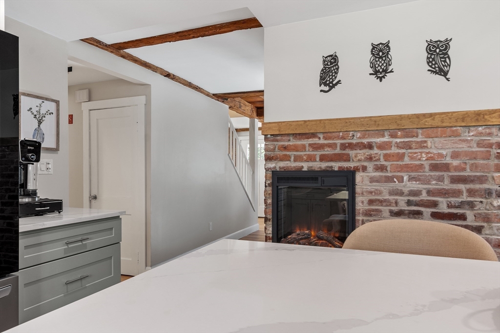 203 Aldrich Road Wilmington, MA 01887 - Photo 9 of 42 Gallery Image 9