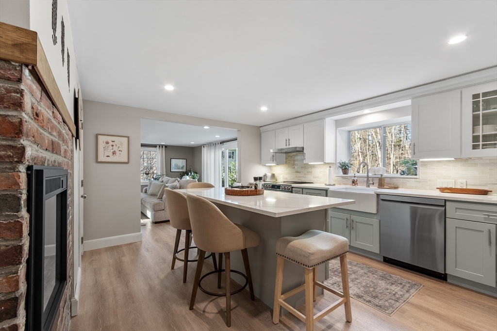203 Aldrich Road Wilmington, MA 01887 - Photo 10 of 42 Gallery Image 10