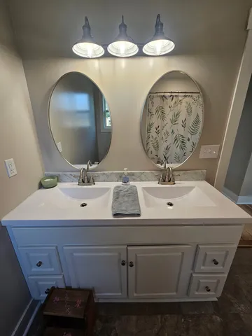 $382,500 | 11 Jess Long Lane, Hillsboro, TN 37342