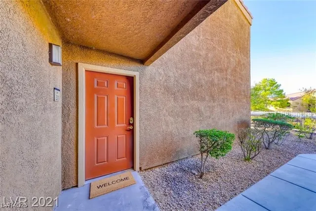 $1,700 | 950 Seven Hills Drive, Unit 2013, Henderson, NV 89052