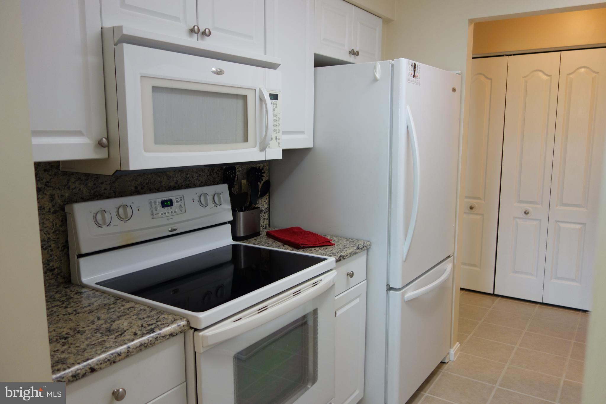 8559 Falls Run Road, Unit K Ellicott City, MD 21043 - Photo 3 of 23 Bottom Drawer Refrigerator