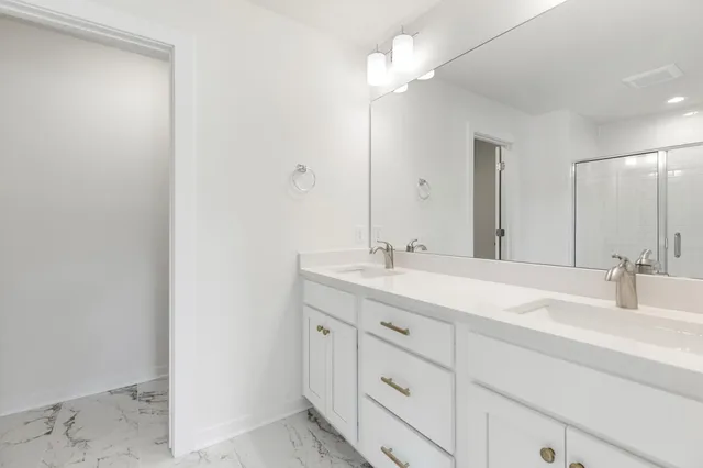 $590,900 | 2009 Lusitano Street, Shakopee, MN 55379