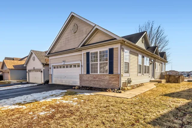 $284,900 | 7630 Stonecrop Lane, Joliet, IL 60431