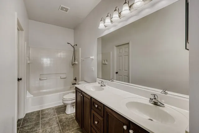 $284,900 | 7630 Stonecrop Lane, Joliet, IL 60431