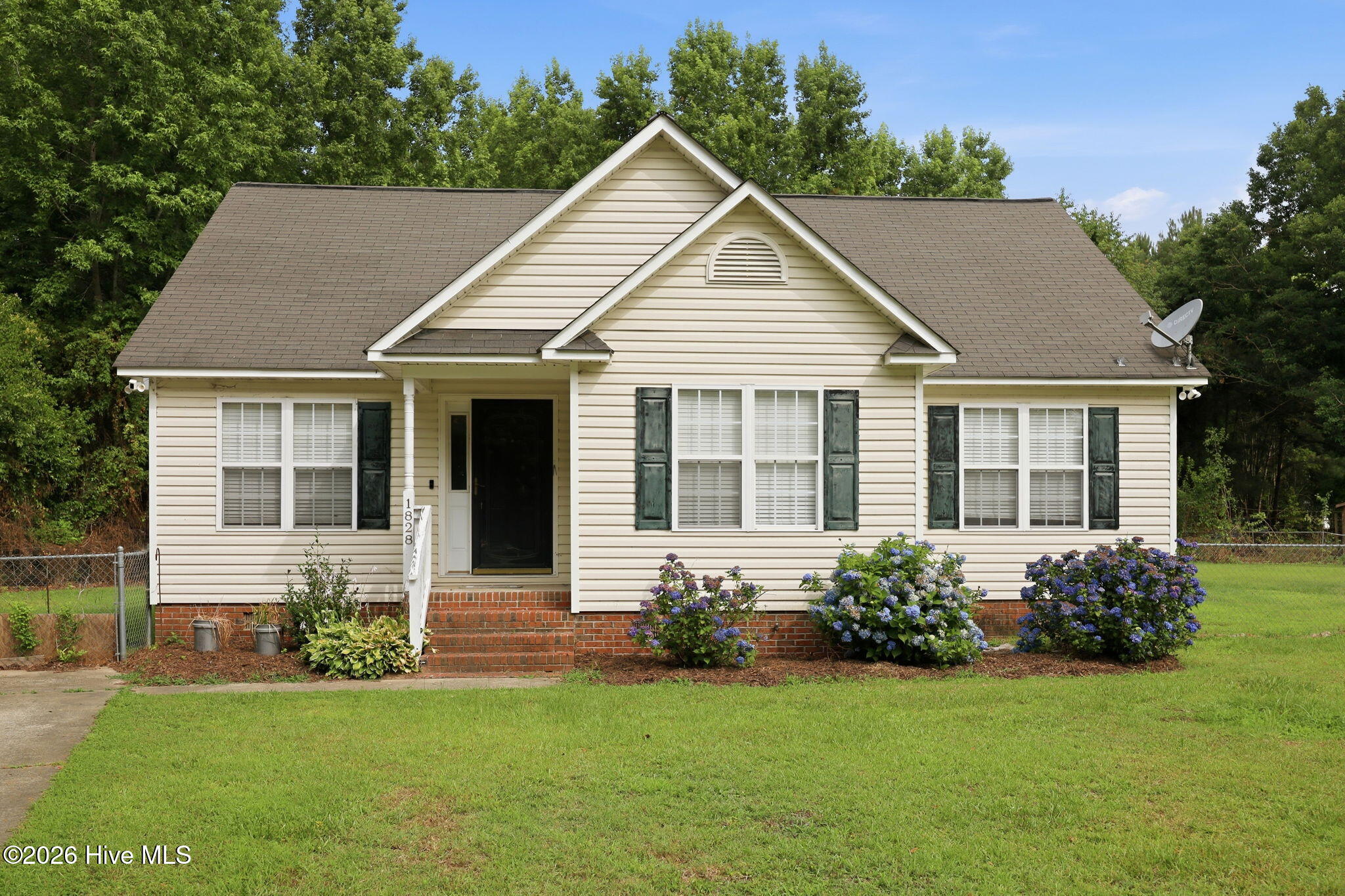 1828 Garner Road Greenville, NC 27834 - Photo 1 of 41
