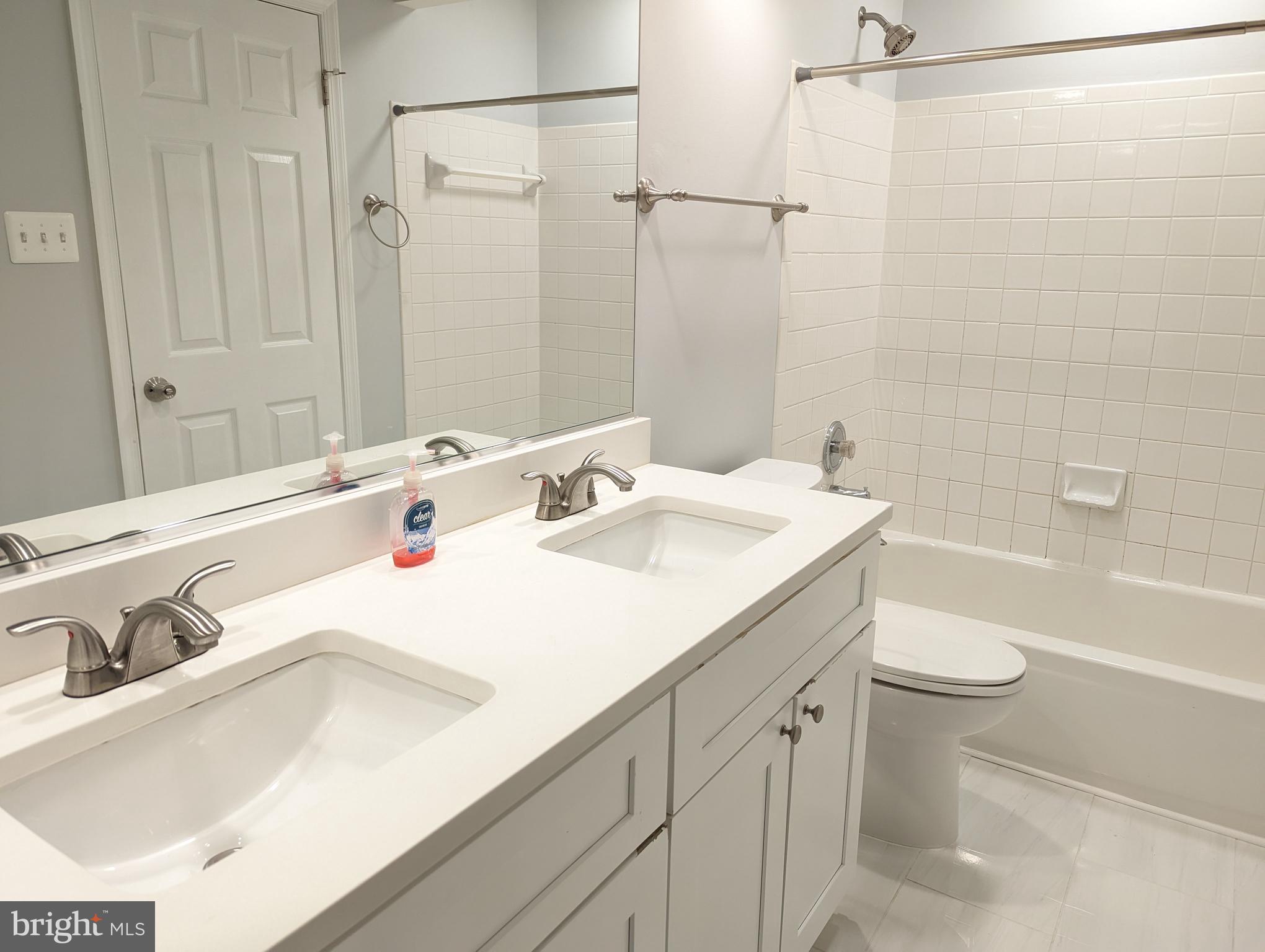 7124 Dew Drop Way Clinton, MD 20735 - Photo 9 of 44 Gallery Image 9