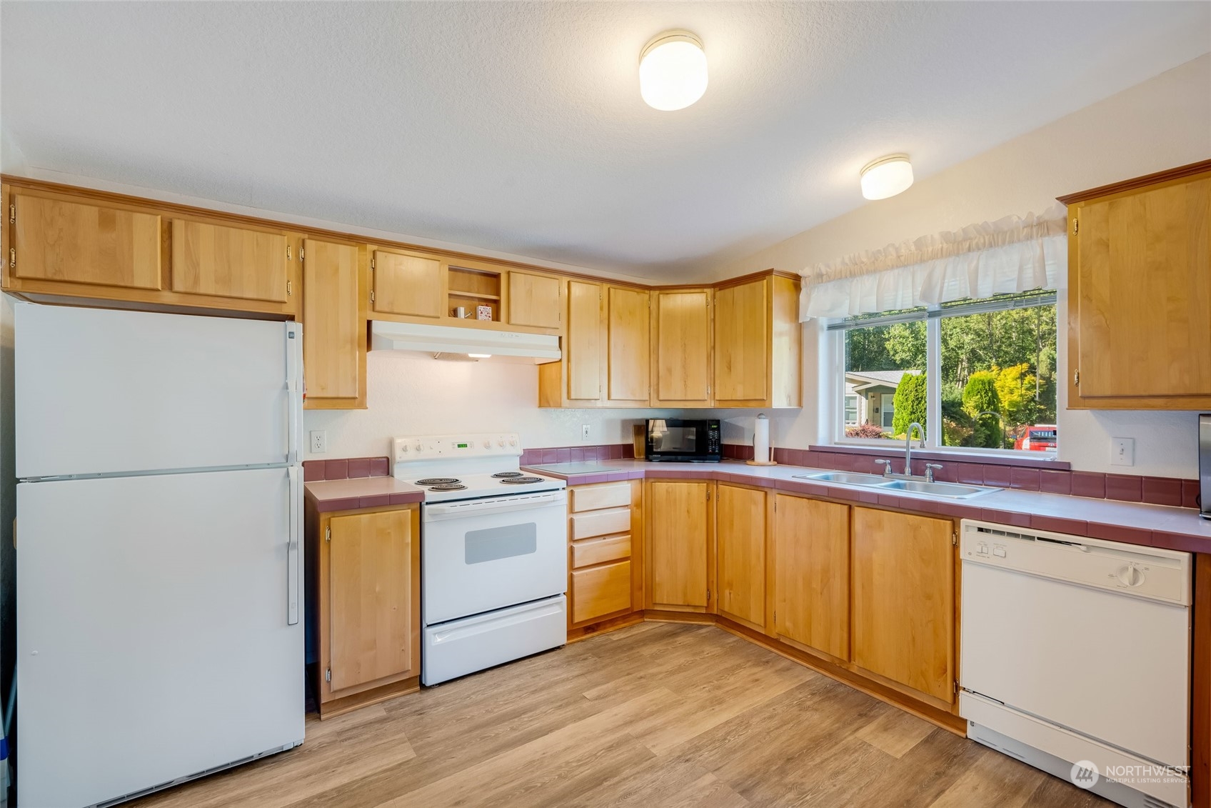 4949 Samish Way, Unit 43 Bellingham, WA 98229 - Photo 9 of 26 Gallery Image 9