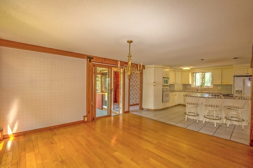 8 Bayberry Road Hampden, MA 01036 - Photo 8 of 42