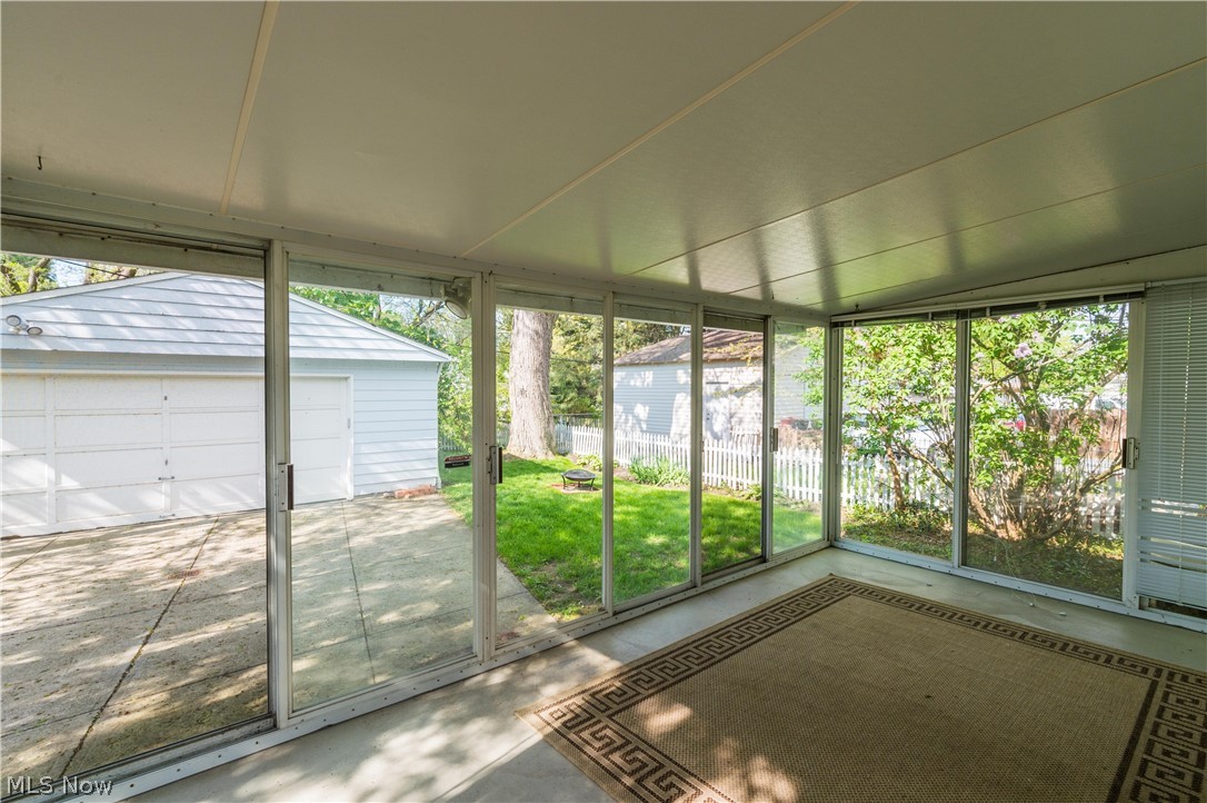 19220 Scenic Road Rocky River, OH 44116 - Photo 15 of 20