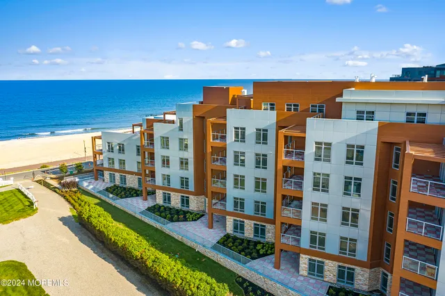 $5,800 | 345 Ocean Boulevard, Unit 206, Long Branch, NJ 07740