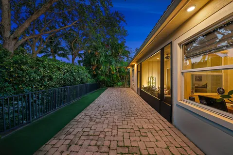 $1,155,000 | 12157 Aviles Circle, Palm Beach Gardens, FL 33418