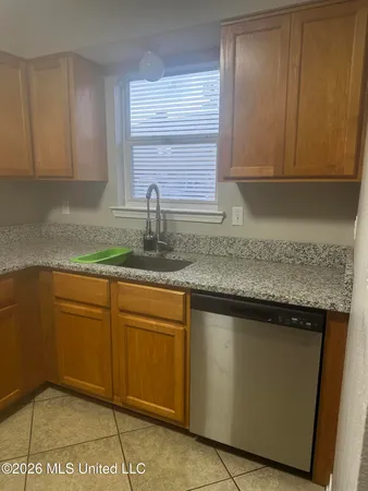 $1,100 | 1625 Martin Bluff Road, Unit 98, Gautier, MS 39553