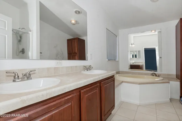 $460,000 | 155 North Son Shine Lane, Chino Valley, AZ 86323