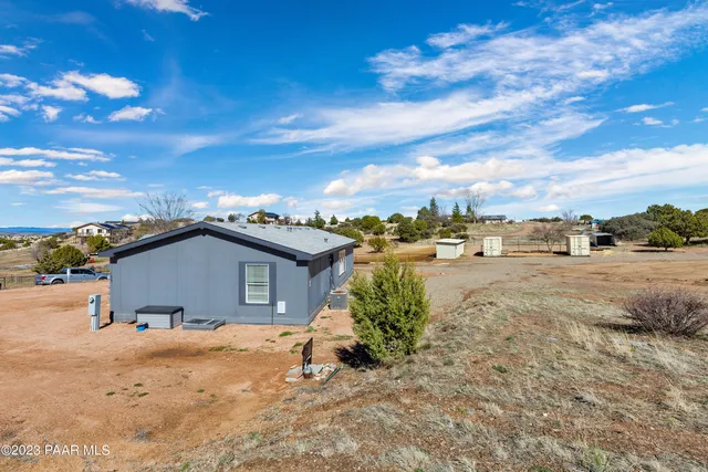 $460,000 | 155 North Son Shine Lane, Chino Valley, AZ 86323